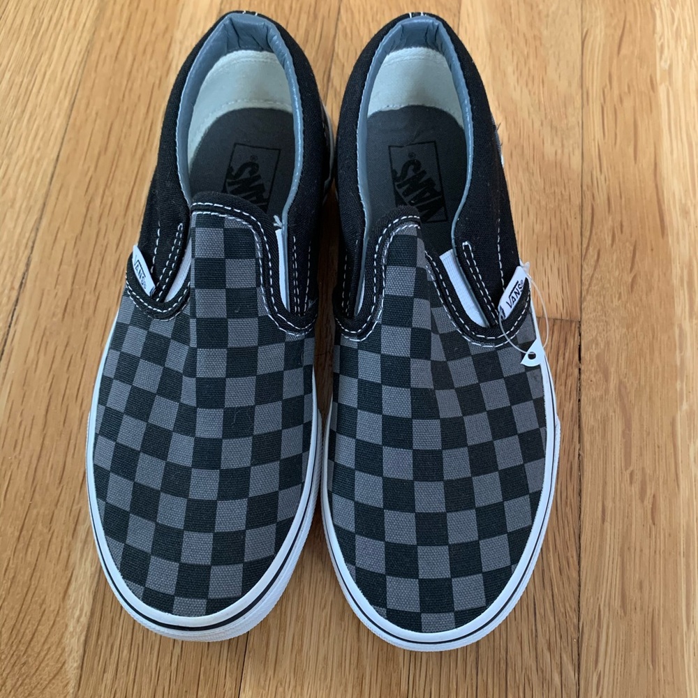 Kids slip on checkered vans
